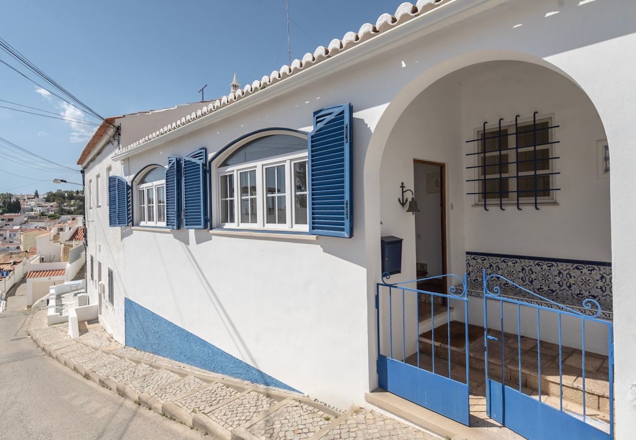 cottage, carvoeiro, quaint, holiday rental